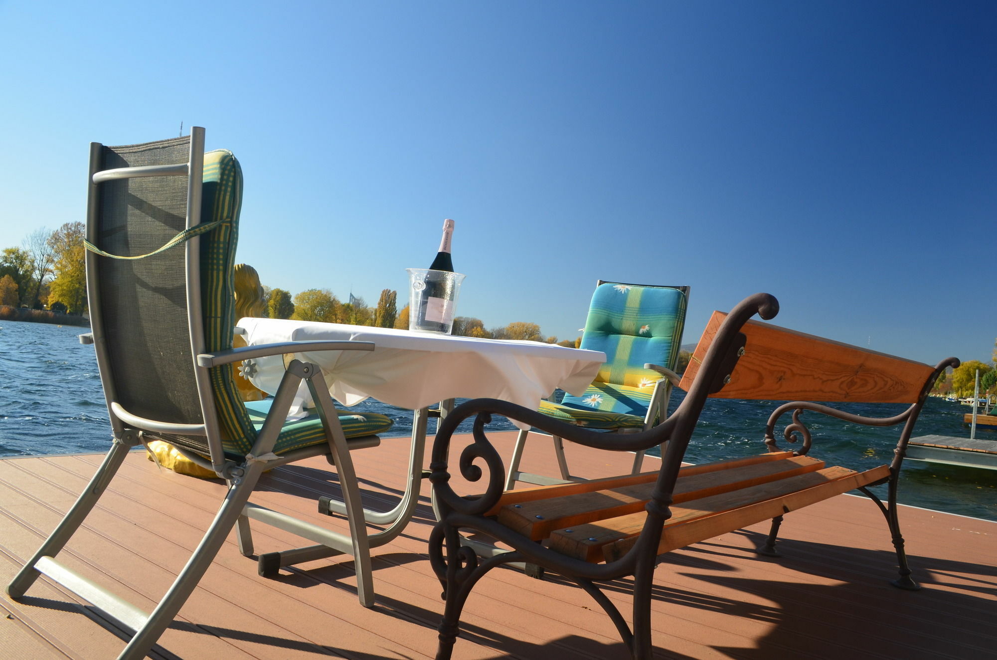Ajo Apartments - Alte Donau Waterfront - Self-Check-In Bécs Kültér fotó